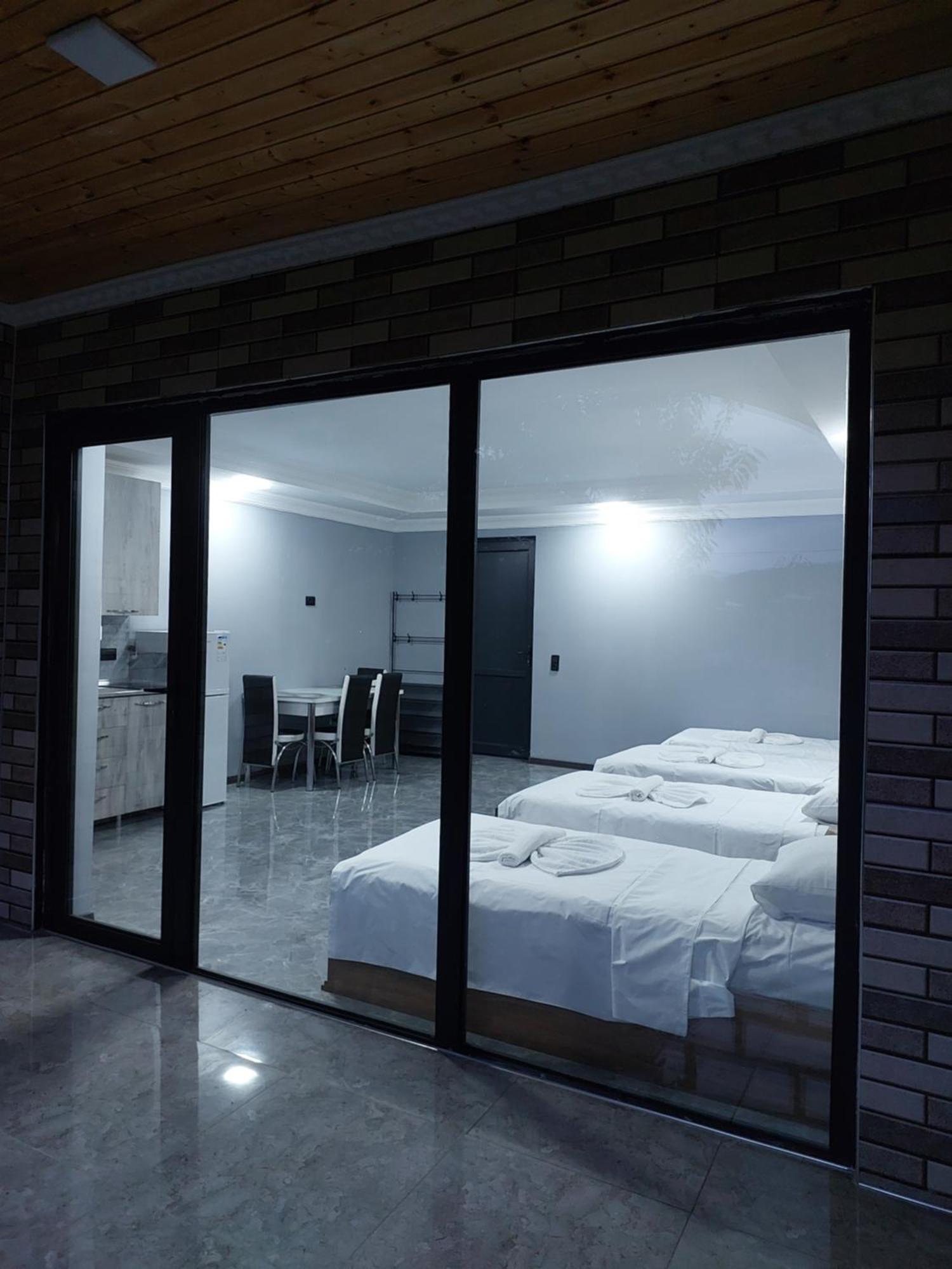Apartment Beso クタイシ エクステリア 写真